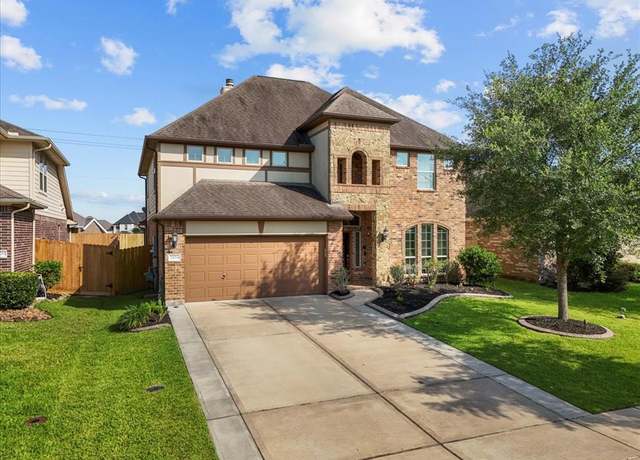 Property at 2424 Santiago Ln, League City, TX 77573, 4 beds, 3.5 baths