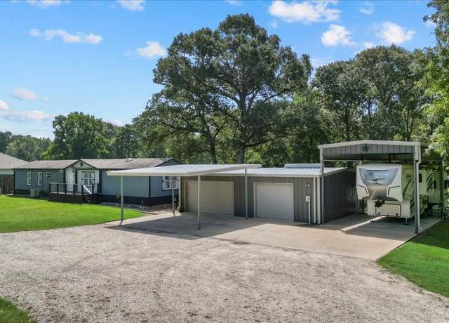 Property at 1220 Fm 222 Loop N, Coldspring, TX 77331, 2 beds, 2.5 baths