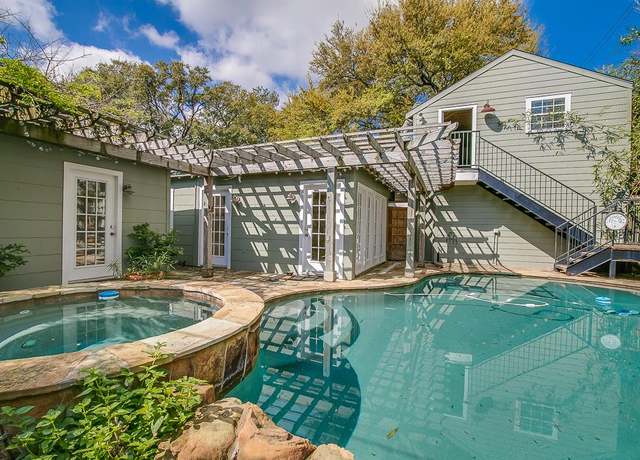 Property at 6030 Blossom St, Houston, TX 77007, 3 beds, 2 baths