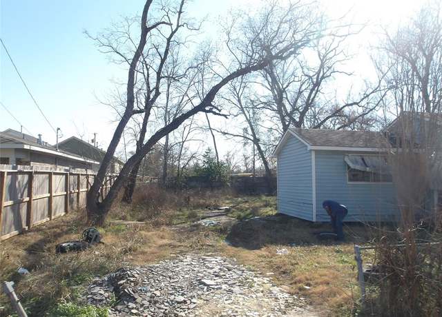 Property at 7832 Sandy St, Houston, TX 77028, 3 beds, 1 bath