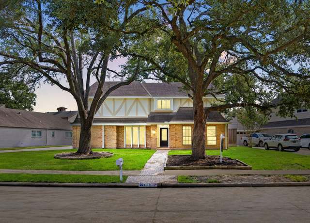 Property at 11814 Drexelbrook Dr, Houston, TX 77077, 4 beds, 3.5 baths