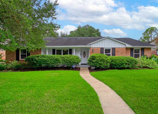 Property at 10719 Burgoyne Rd, Houston, TX 77042, 5 beds, 2 baths
