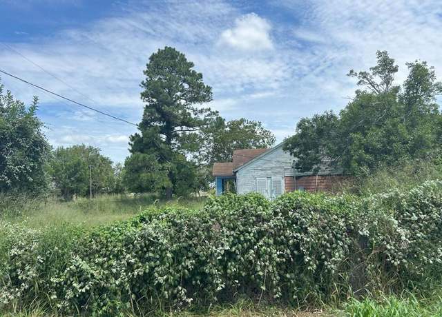 Property at 189 Goff St, Goliad, TX 77963, 1 bed, 1 bath