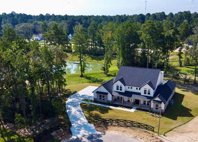 Property at 8302 Monarch Ct, Montgomery, TX 77316, 5 beds, 5 baths