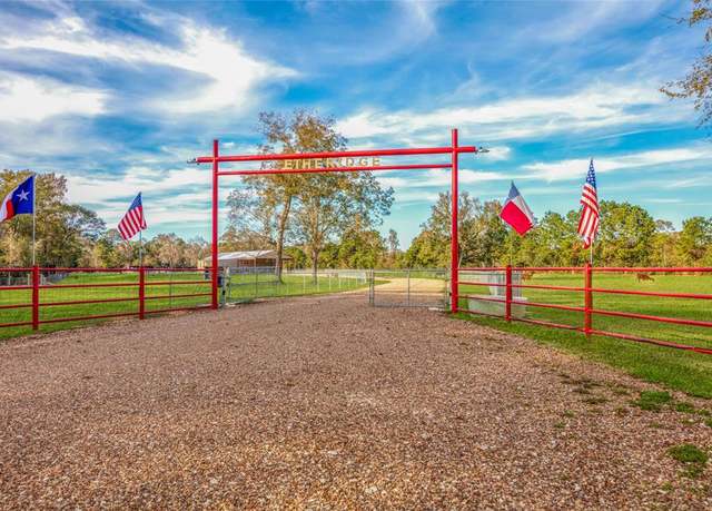 Property at 1275 County Road 2092, Hardin, TX 77575, 3 beds, 2 baths