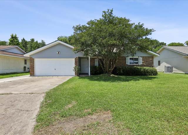 Property at 4916 Lawndale Ave, Orange, TX 77630, 3 beds, 1.5 baths