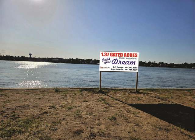 Property at 317 Lakeshore Dr, Taylor Lake Village, TX 77586