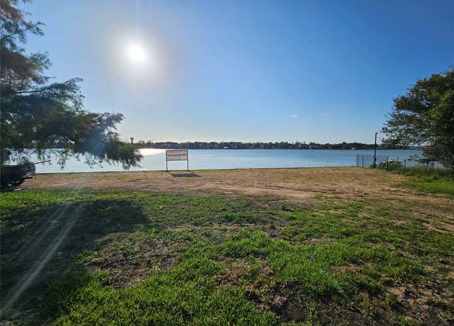 Property at 317 Lakeshore Dr, Taylor Lake Village, TX 77586