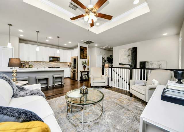Property at 3119 Longleaf Meadows Dr, Houston, TX 77063, 3 beds, 2.5 baths
