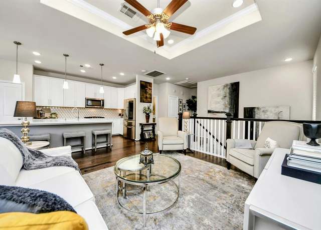 Property at 3119 Longleaf Meadows Dr, Houston, TX 77063, 3 beds, 2.5 baths