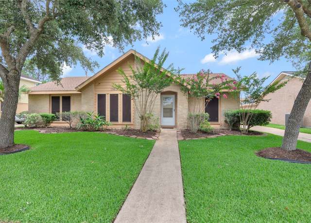 Property at 10015 Sagegate Dr, Houston, TX 77089, 3 beds, 2 baths