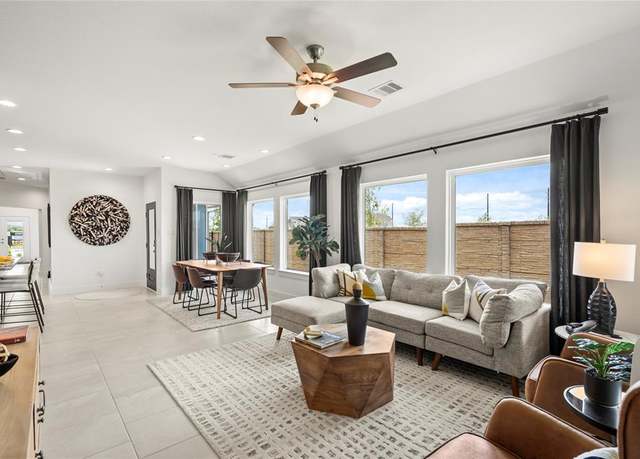 Property at 158 West Coralburst Loop, Montgomery, TX 77316, 3 beds, 2 baths