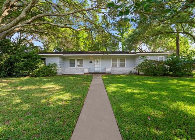 Property at 815 Iwo St, Alvin, TX 77511, 4 beds, 2.5 baths