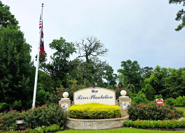 Property at 50 Robert E Lee Dr, Conroe, TX 77302