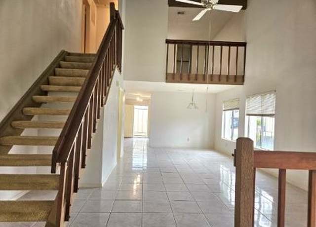 Property at 6172 W Airport Blvd, Houston, TX 77035, 3 beds, 2.5 baths
