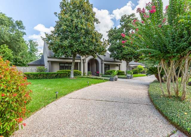 Property at 12 Bayou Bnd, Beaumont, TX 77706, 4 beds, 5 baths