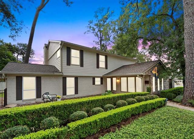 Property at 10119 Lynbrook Hollow St, Houston, TX 77042, 4 beds, 3 baths