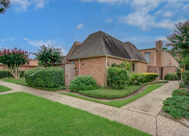 Property at 428 E Fair Harbor Ln, Houston, TX 77079, 4 beds, 2 baths
