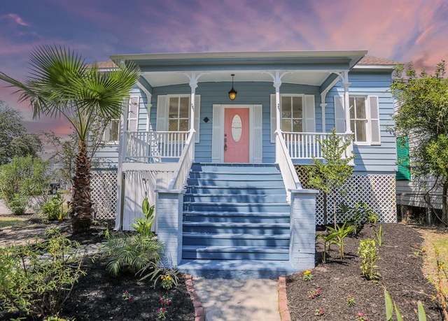Property at 3128 Avenue N, Galveston, TX 77550, 3 beds, 2 baths