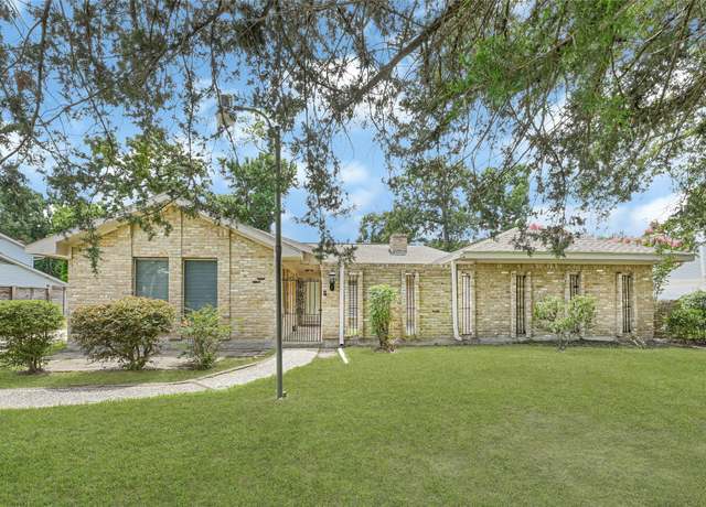 Property at 639 Ames St, Spring, TX 77373, 4 beds, 3.5 baths