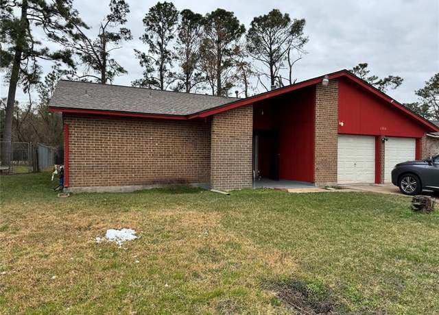 Property at 11810 Crystalwood Dr, Houston, TX 77013, 3 beds, 2 baths