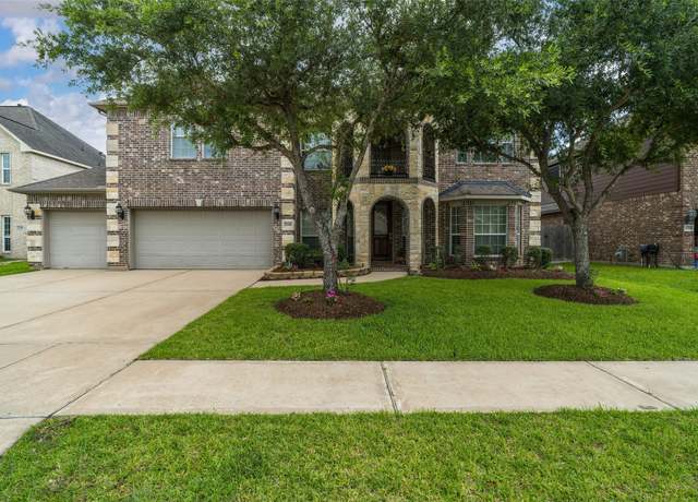 Property at 2106 Asbury Ct, Pearland, TX 77581, 5 beds, 4 baths