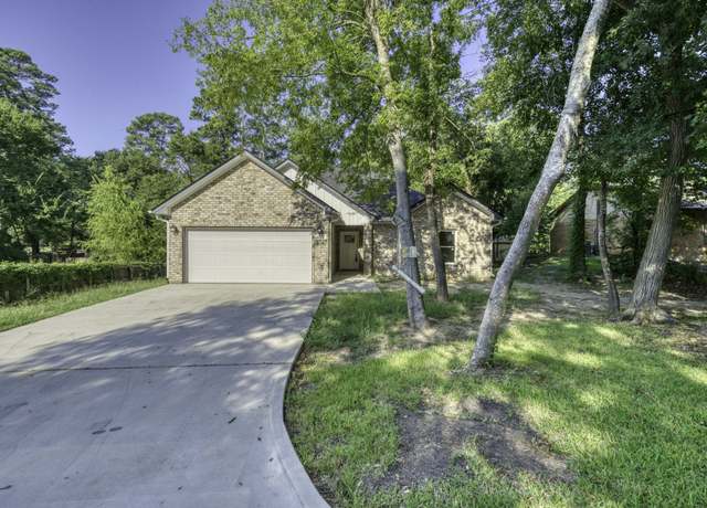 Property at 1112 Holly Springs Dr, Huntsville, TX 77320, 3 beds, 2 baths