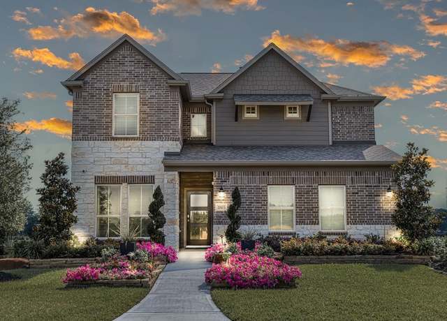 Property at 12023 Maple Oak Dr, Houston, TX 77066, 5 beds, 4 baths