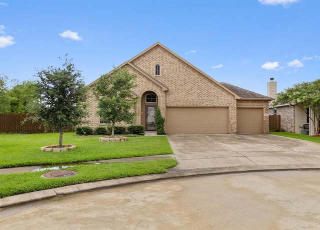 Property at 8507 White Ibis Ct, Baytown, TX 77521, 4 beds, 2 baths