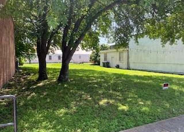Property at 108 SE Main St S, Flatonia, TX 78941