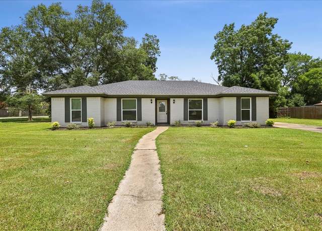 Property at 2024 International, Orange, TX 77632, 3 beds, 2 baths