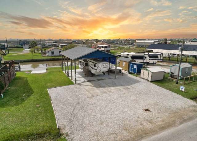 Property at 355 County Road 201, Sargent, TX 77414