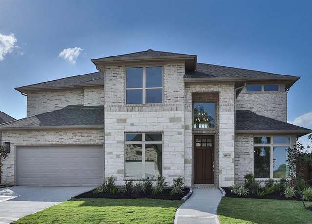 Property at 11939 Greenwood Dr, Mont Belvieu, TX 77523, 5 beds, 5.5 baths