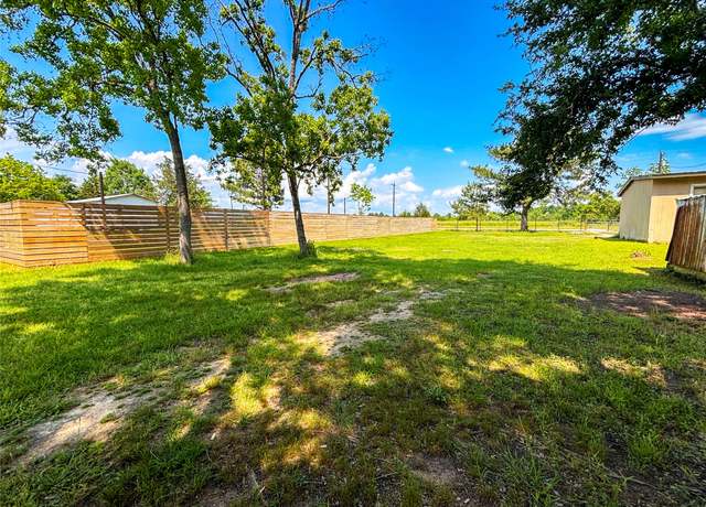Property at 20563 Cochran Rd, Prairie View, TX 77445