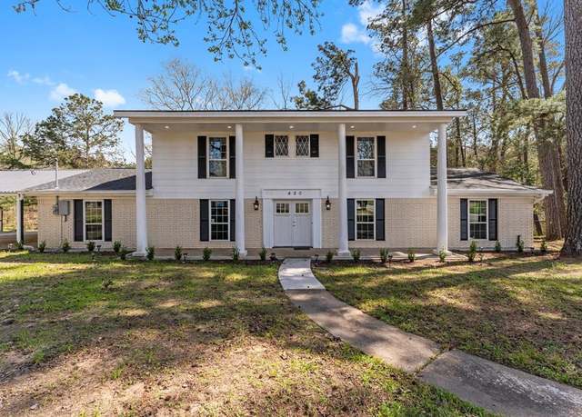 Property at 420 E Lake Dr, Livingston, TX 77351, 3 beds, 2.5 baths