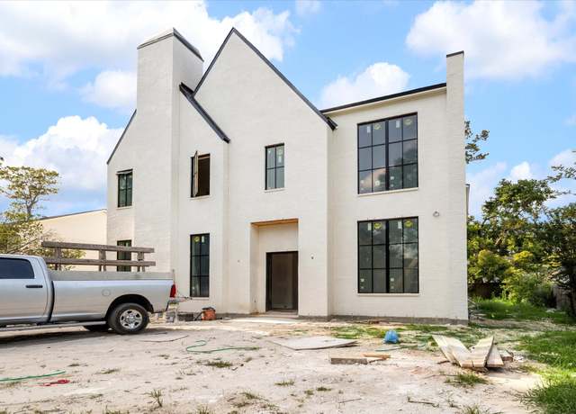 Property at 830 Azalea St, Houston, TX 77018, 4 beds, 5 baths