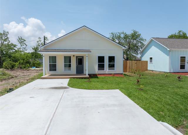 Property at 506 Jenni Ln, San Leon, TX 77539, 2 beds, 2 baths