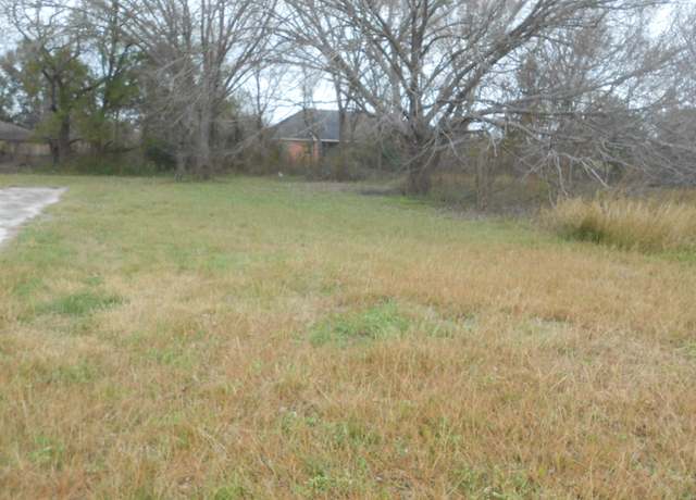 Property at 5900 Meadowbrook St, Hitchcock, TX 77563
