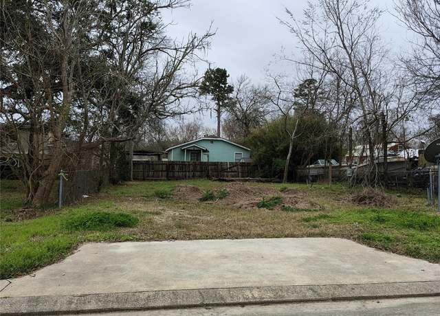 Property at 125 Bay Shore Dr, La Porte, TX 77571
