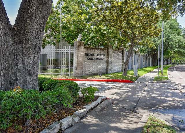 Property at 7629 Cambridge St #7629, Houston, TX 77054, 2 beds, 2.5 baths