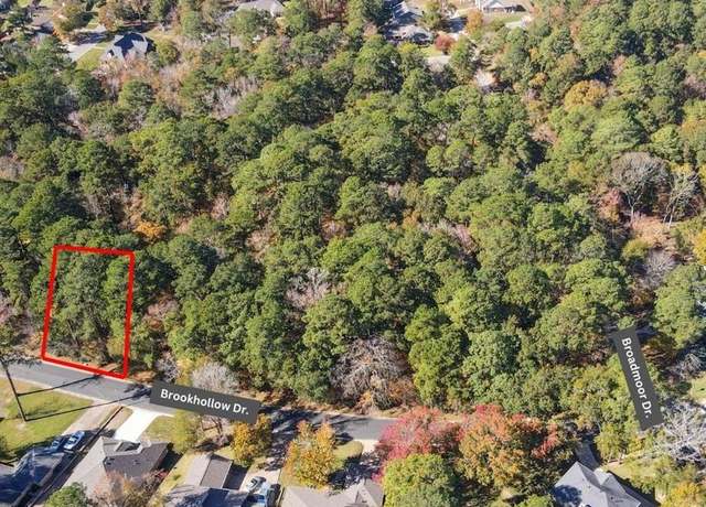 Property at 120 Brookhollow Dr, Huntsville, TX 77340