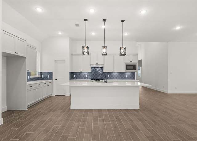 Property at 12043 Crooked Creek Ln, Santa Fe, TX 77510, 4 beds, 3 baths