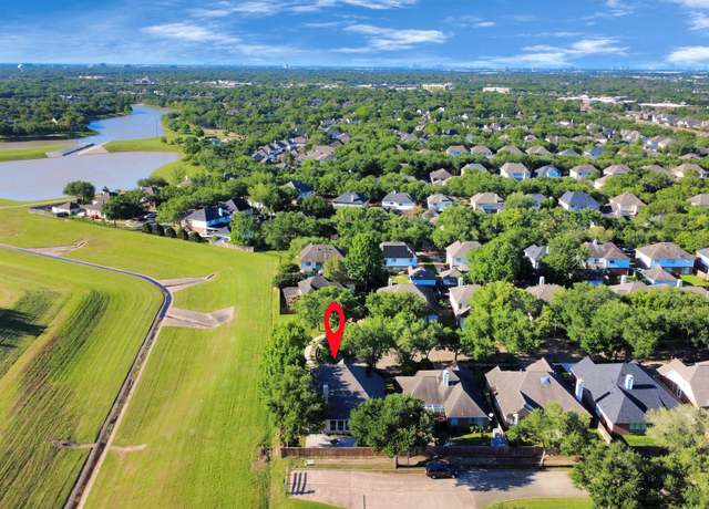 Property at 4902 Bellmead Dr, Missouri City, TX 77459, 4 beds, 2.5 baths