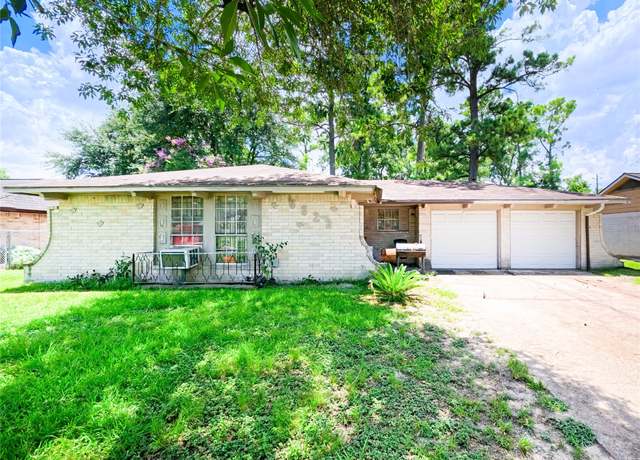 Property at 6622 Annunciation St, Houston, TX 77016, 3 beds, 1.5 baths