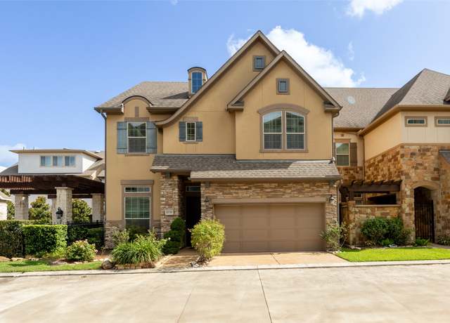 Property at 6730 Highclere Manor Ln, Houston, TX 77055, 3 beds, 3.5 baths