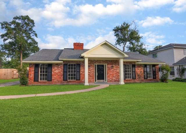 Property at 122 Red Bud Ln, Baytown, TX 77520, 3 beds, 2 baths