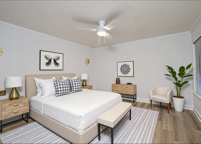 Property at 1527 Rutland St #3, Houston, TX 77008, 2 beds, 1 bath