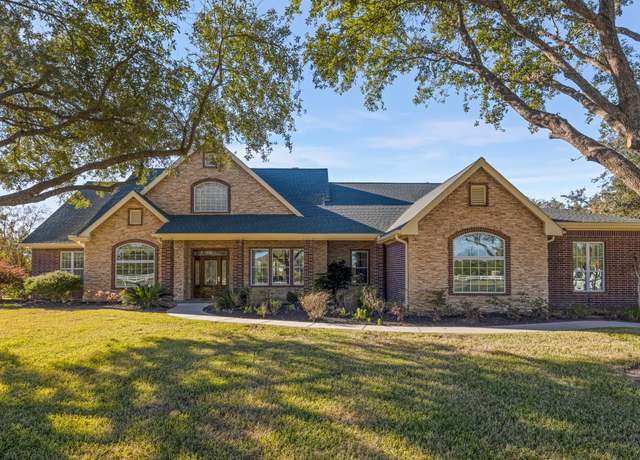Property at 16511 Bridle Oak Dr, Cypress, TX 77433, 4 beds, 3 baths