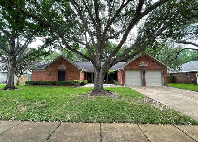 Property at 7110 Pembrough Ln, Katy, TX 77494, 3 beds, 2 baths