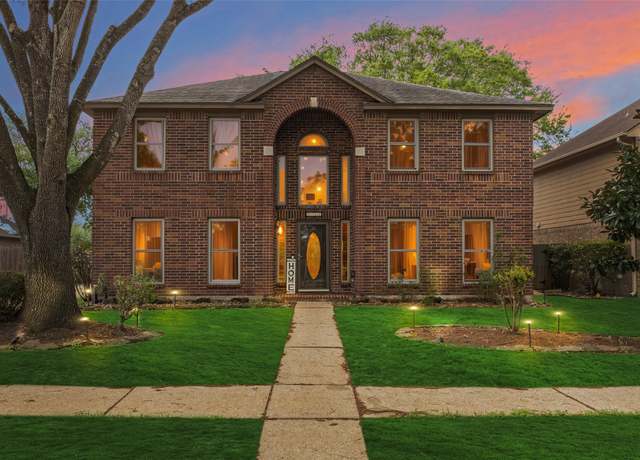 Property at 2709 Potomac Dr, League City, TX 77573, 4 beds, 2.5 baths